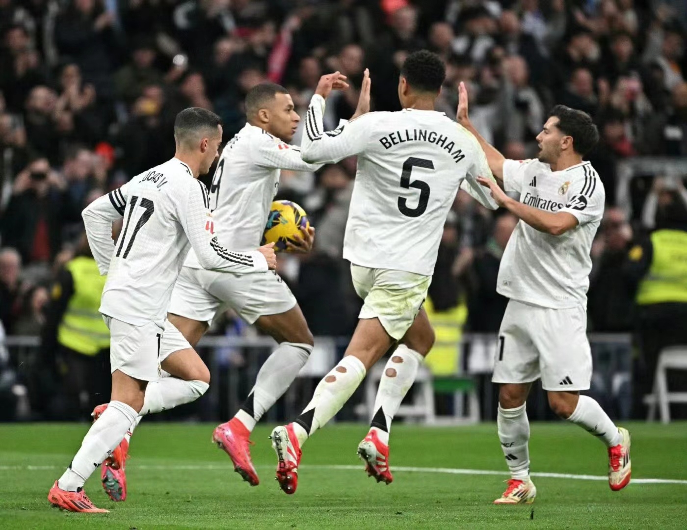 关于欧洲足坛：皇马主场轻取对手的信息