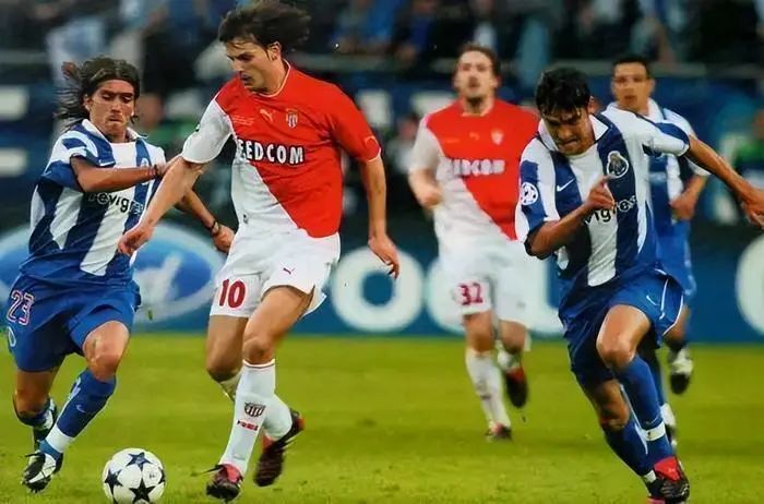 关于拉科鲁尼亚客场失利，走上征程的信息